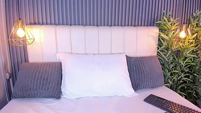 LauraCarther online show from 04.24.26