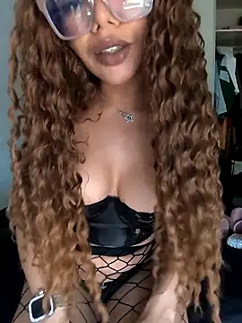 Alyssa 76 online show from 09.11.25