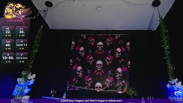 Snapshot of Hairydoll_ chatting on 11.26.25 Hairydoll online show from 11.26.25