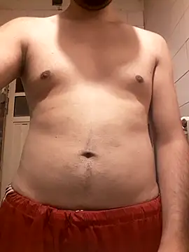 Snapshot of Agusdsm chatting on 03.18.25 Agusdsm online show from 03.18.25