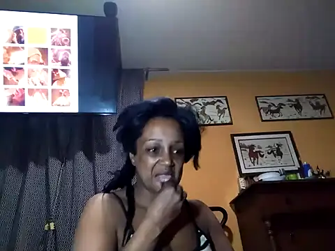 Tatyhotevony online show from 03.18.25