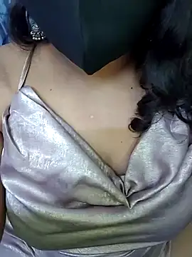 Snapshot of Tamil_hot_whiskey_girl chatting on 03.14.25 Tamil hot whiskey girl online show from 03.14.25