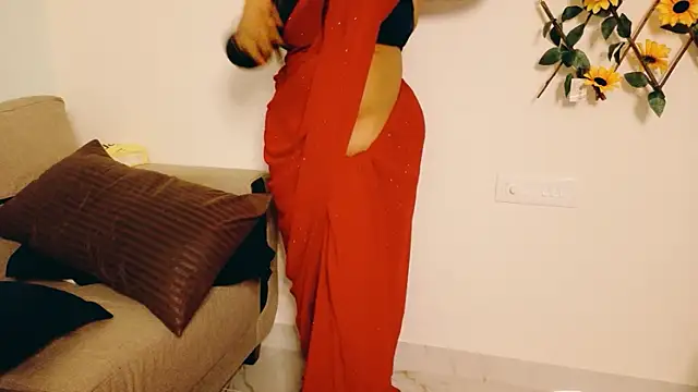 Snapshot of Tamil_hot_whiskey_girl chatting on 05.21.26 Tamil hot whiskey girl online show from 05.21.26