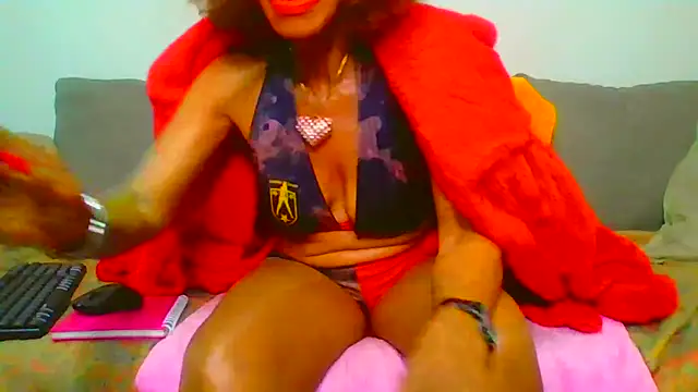 Snapshot of ModelZoee chatting on 07.04.26 ModelZoee online show from 07.04.26