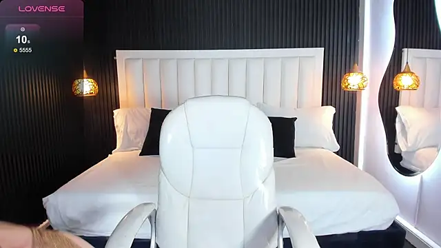 MartinaGracex online show from 11.22.25