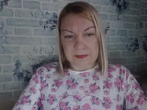 Lillia Ray online show from 11.27.25