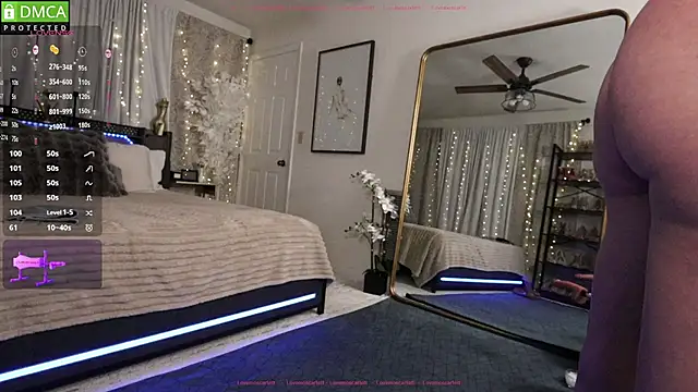 LoveMoScarlett online show from 10.30.25