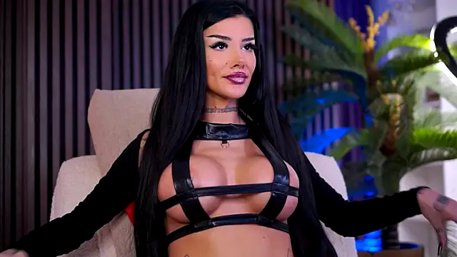 ChicaOra online show from 11.21.25