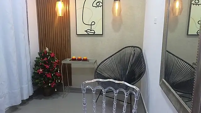 Coral Lise online show from 12.05.25