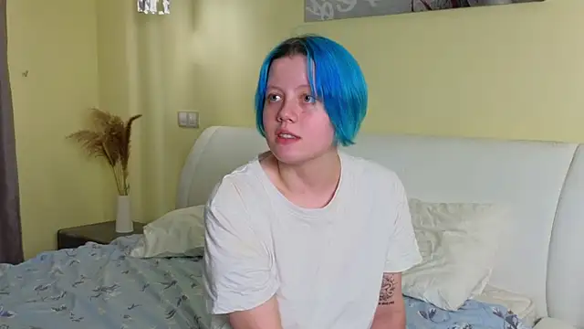 Snapshot of ErlineBeamer chatting on 03.19.25 ErlineBeamer online show from 03.19.25