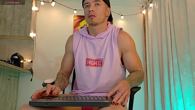 Ryannblue07 online show from 10.23.25