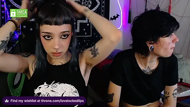 lovelockedlips online show from 11.22.25