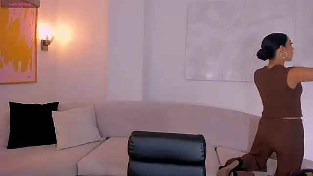 AmaliaCrus online show from 02.25.26