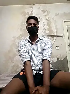 Snapshot of vikesh05 chatting on 03.21.25 vikesh05 online show from 03.21.25