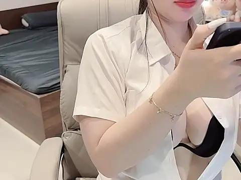 Nabiii6868 online show from 04.18.26