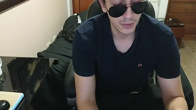 Snapshot of hardaftercum chatting on 03.17.25 hardaftercum online show from 03.17.25