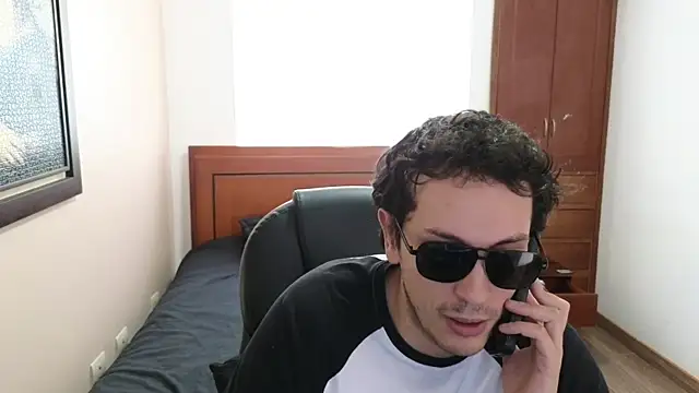 Snapshot of hardaftercum chatting on 03.17.25 hardaftercum online show from 03.17.25