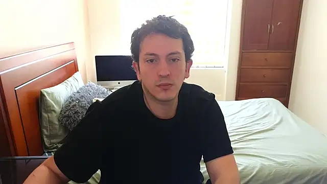 Snapshot of hardaftercum chatting on 09.24.25 hardaftercum online show from 09.24.25