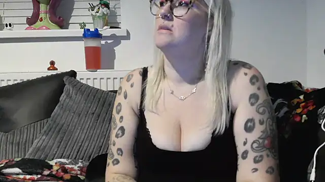 Sizzling Indie36 online show from 11.12.25