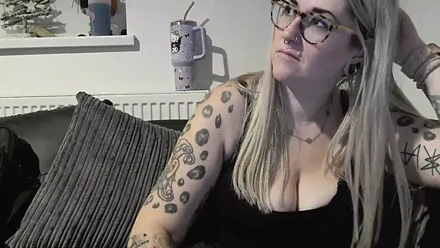 Sizzling Indie36 online show from 11.30.25