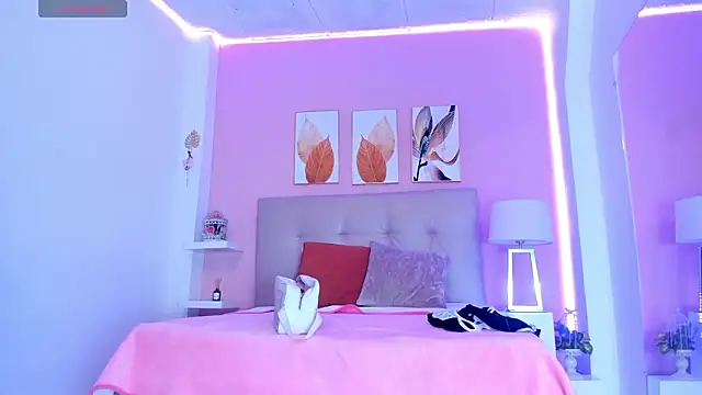 Molly h0t online show from 03.13.26