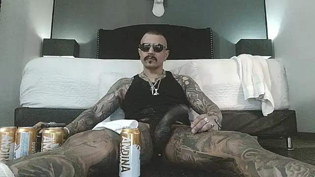 danilog515 online show from 01.13.26