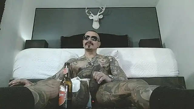 danilog515 online show from 04.19.26