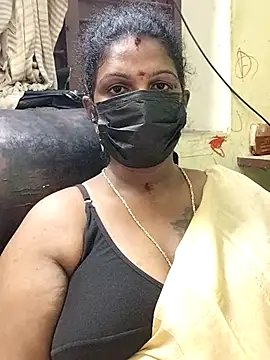 poojaa-rani online show from 11.04.25