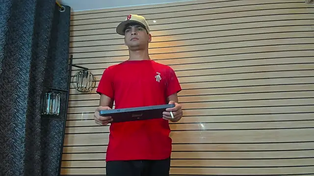 317894 online show from 04.17.26