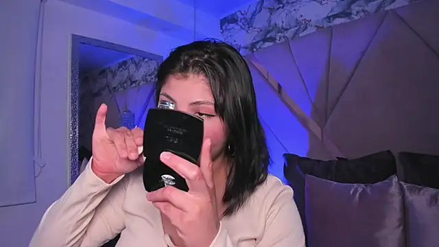 abby roux online show from 12.15.25