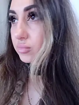 Snapshot of Brilliant-Splashes chatting on 03.18.25 Brilliant-Splashes online show from 03.18.25