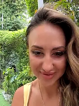 Brilliant-Splashes online show from 12.21.25