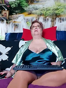 QueenPammy1 online show from 01.16.26