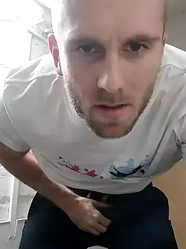 Snapshot of trainwithme chatting on 10.22.25 trainwithme online show from 10.22.25