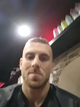 Snapshot of trainwithme chatting on 10.30.25 trainwithme online show from 10.30.25