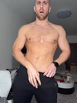 Snapshot of trainwithme chatting on 12.05.25 trainwithme online show from 12.05.25