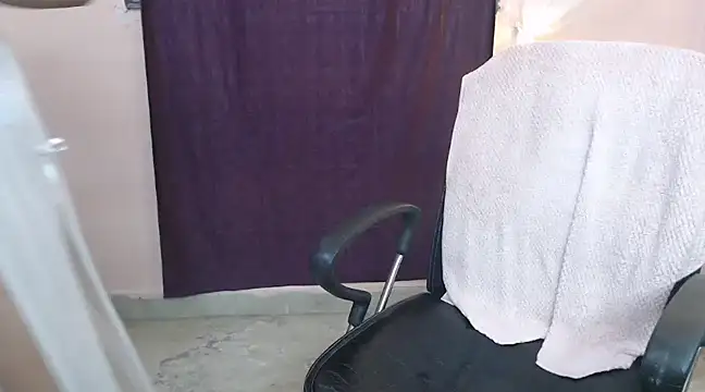 Snapshot of xnx_nikki chatting on 03.20.25 xnx nikki online show from 03.20.25