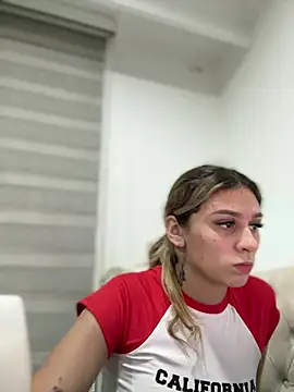 Snapshot of aliisonn__parker26 chatting on 03.17.25 aliisonn parker26 online show from 03.17.25