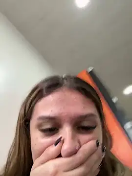 Snapshot of aliisonn__parker26 chatting on 03.18.25 aliisonn parker26 online show from 03.18.25