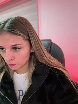 Snapshot of aliisonn__parker26 chatting on 03.19.25 aliisonn parker26 online show from 03.19.25