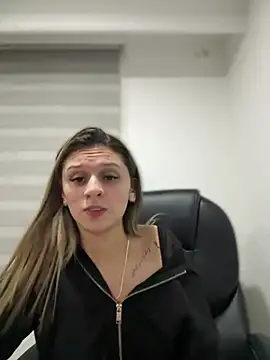 Snapshot of aliisonn__parker26 chatting on 03.21.25 aliisonn parker26 online show from 03.21.25