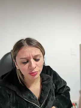 Snapshot of aliisonn__parker26 chatting on 03.21.25 aliisonn parker26 online show from 03.21.25