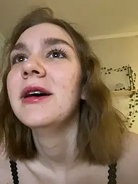 Snapshot of unexpected_twist chatting on 03.19.25 unexpected twist online show from 03.19.25