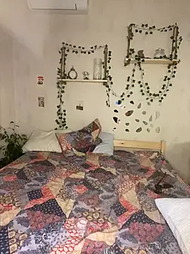 Snapshot of unexpected_twist chatting on 03.20.25 unexpected twist online show from 03.20.25