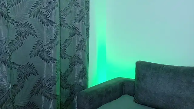 Misscarolsph online show from 04.13.26