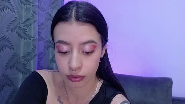 Misscarolsph online show from 04.20.26