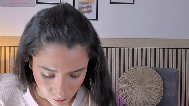 Snapshot of hanna_mils chatting on 09.15.25 hanna mils online show from 09.15.25