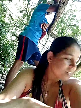 Snapshot of perversumm chatting on 09.27.25 perversumm online show from 09.27.25