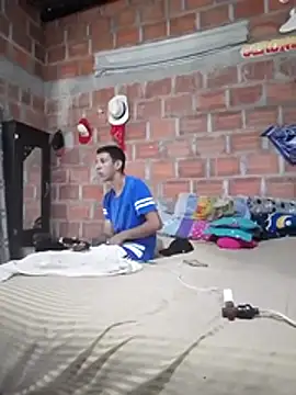 Snapshot of perversumm chatting on 11.28.25 perversumm online show from 11.28.25