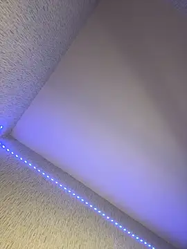 Ariana Sanderss online show from 09.20.25